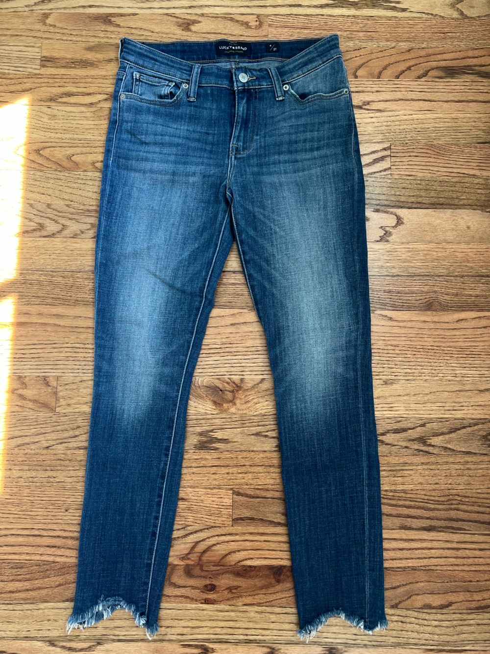 Lucky Brand Medium Blue Wash Jeans